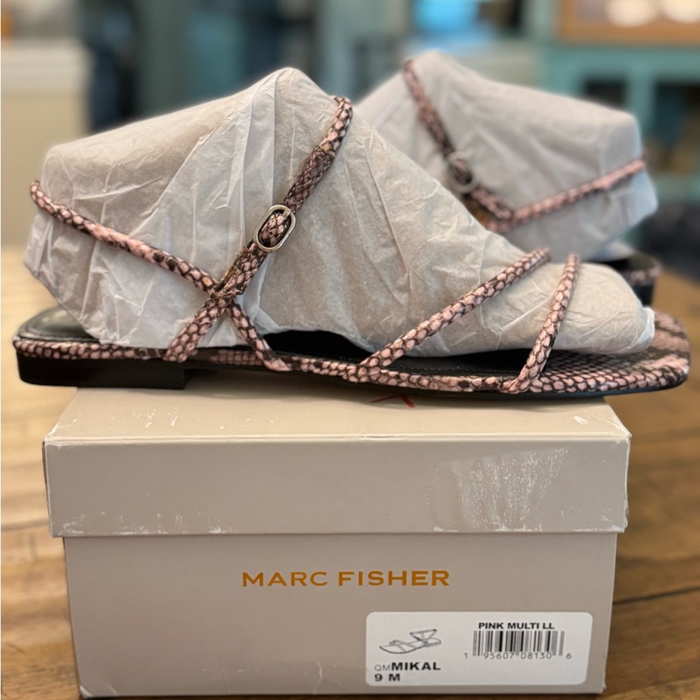 NIB Marc Fisher Pink Strappy Reptile Print Ankle Sandals Womens Sz 9M